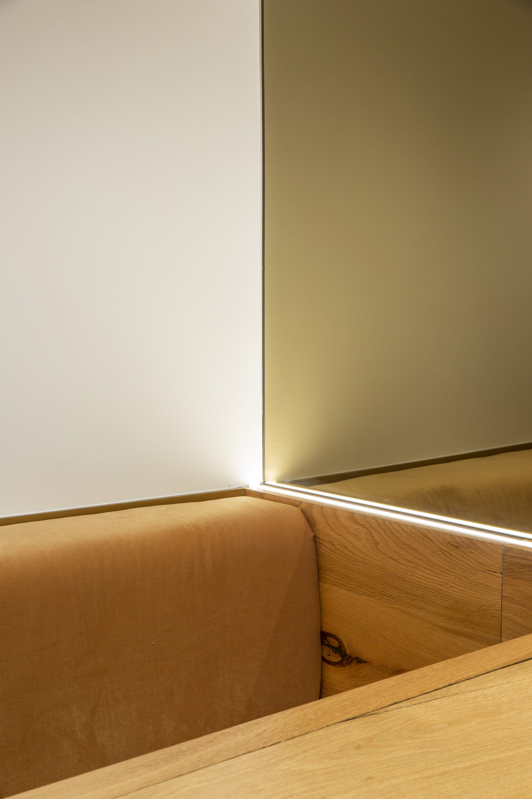 Moretti — detail 7